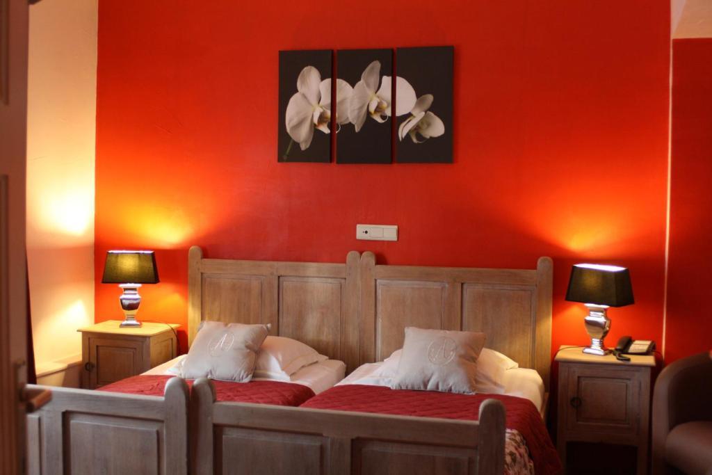 Logis L'Ermitage, Bistrot Des Saveurs Houffalize Ruang foto