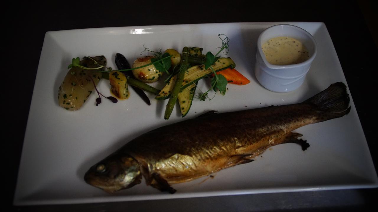 Logis L'Ermitage, Bistrot Des Saveurs Houffalize Bagian luar foto